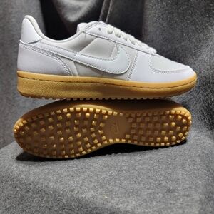 Nike Women’s White Sneakers with Gum Sole